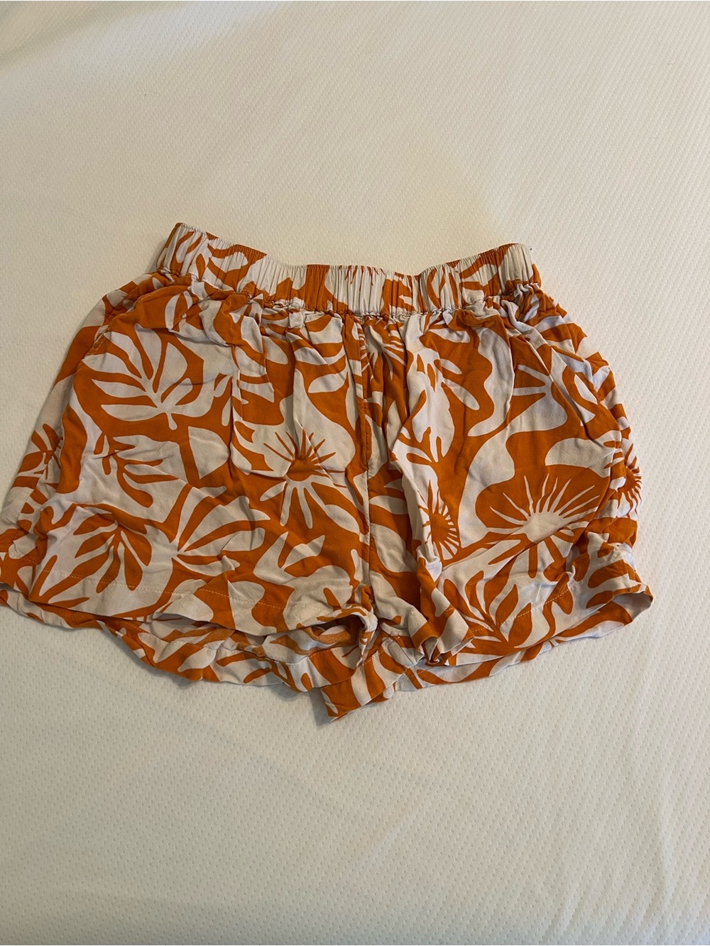 Billabong Women's Orange Floral Print Elastic Waist Shorts with Pockets Medium